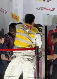 尊龙时凯-人生就是拼搏z06反光背心9